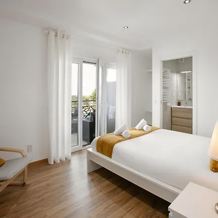 Apartament Bela Vista Com Piscina Aquecida Atouguia Da Baleia